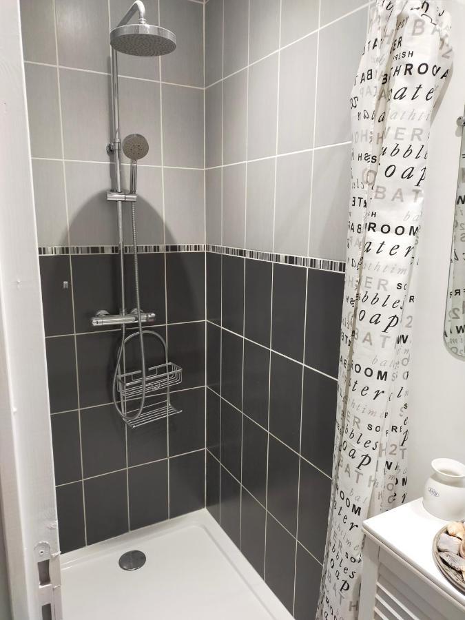 Au Gre Des Marees, Appartement Face A La Mer, Classe 3 Etoiles Ault Exterior photo
